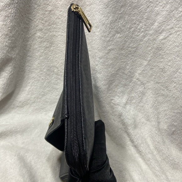 Liz Claiborne 10"x 8.5" Padded Tablet Sleeve. Liz Claiborne Padded Tablet Case. - Picture 7 of 15